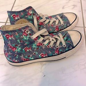 Floral converse